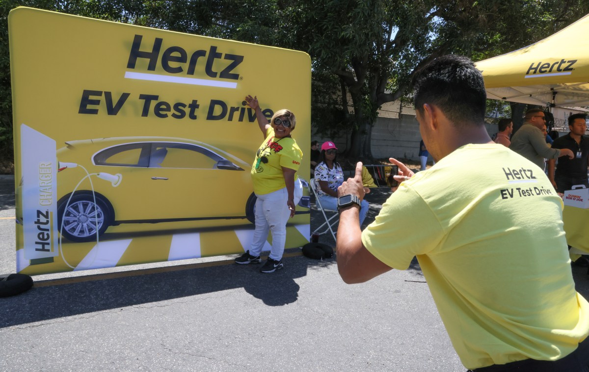 Hertz Offers Renters Discounts on Electric Vehicles