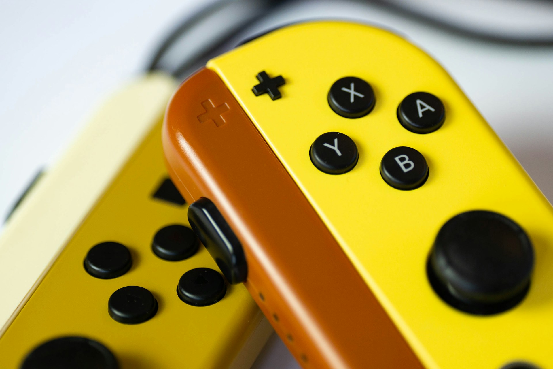 New Nintendo Switch 2 Joy-Con Leaks Hint at Final Design