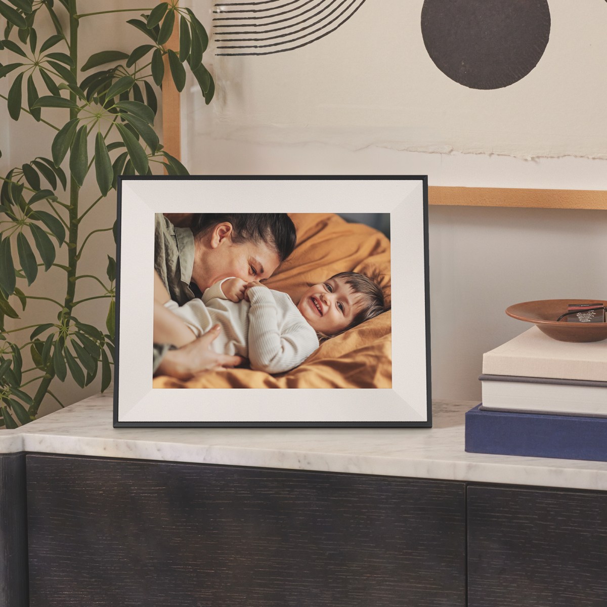 Aura Launches Aspen: The Smartest Digital Frame Yet