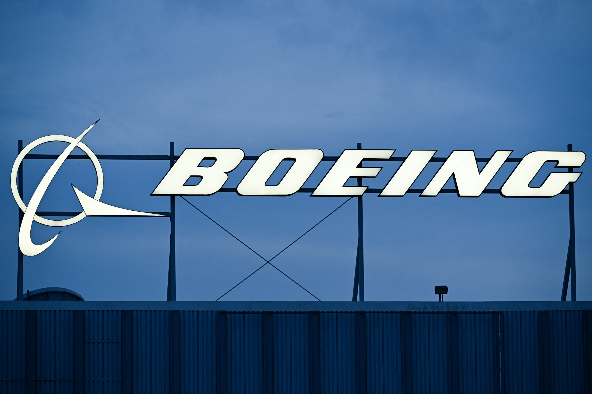 Boeing's Intelsat 33e Satellite Explodes in Space, Investigation Underway