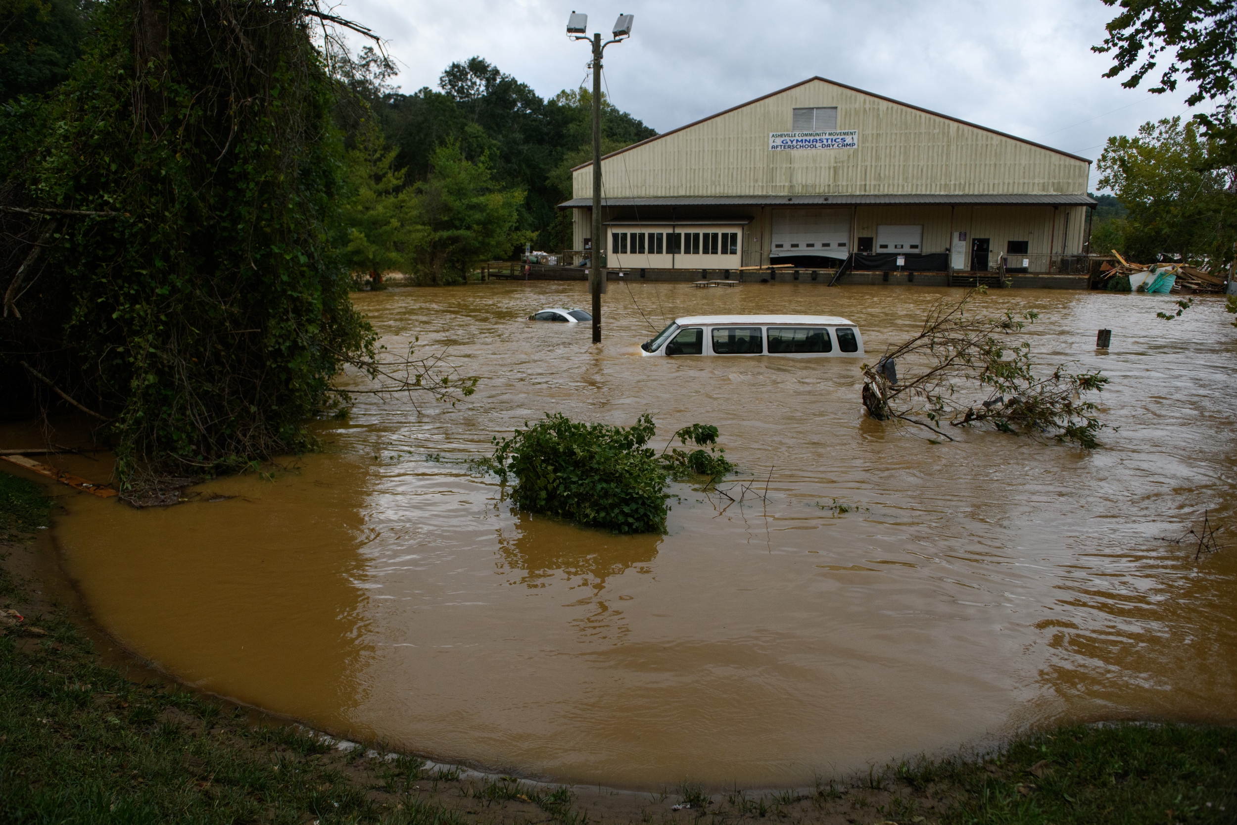 Starlink's Direct-to-Cell Service Approved by FCC for Hurricane Helene Relief