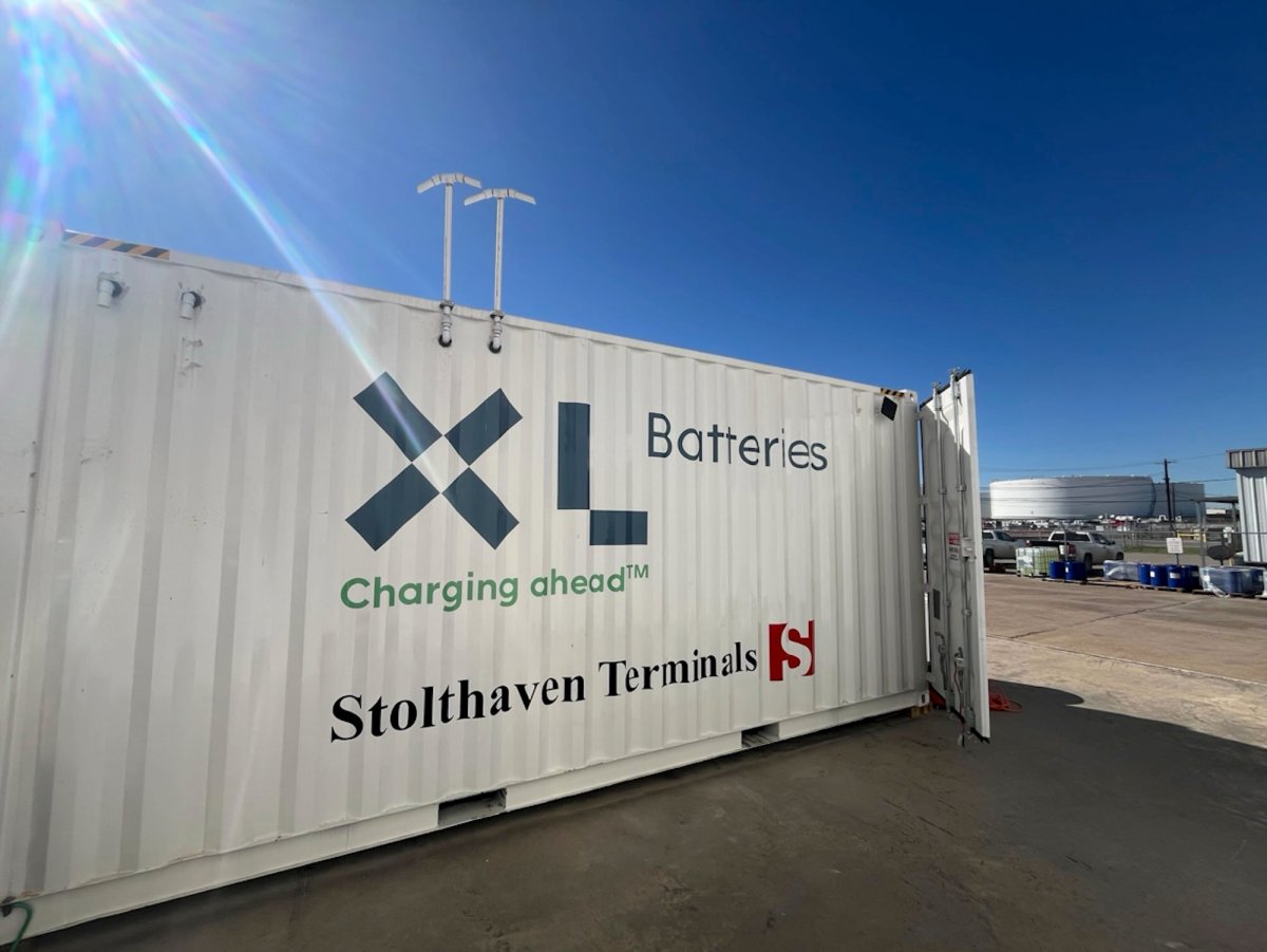 XL Batteries Innovates with Organic Flow Batteries for Grid-Scale Energy Storage