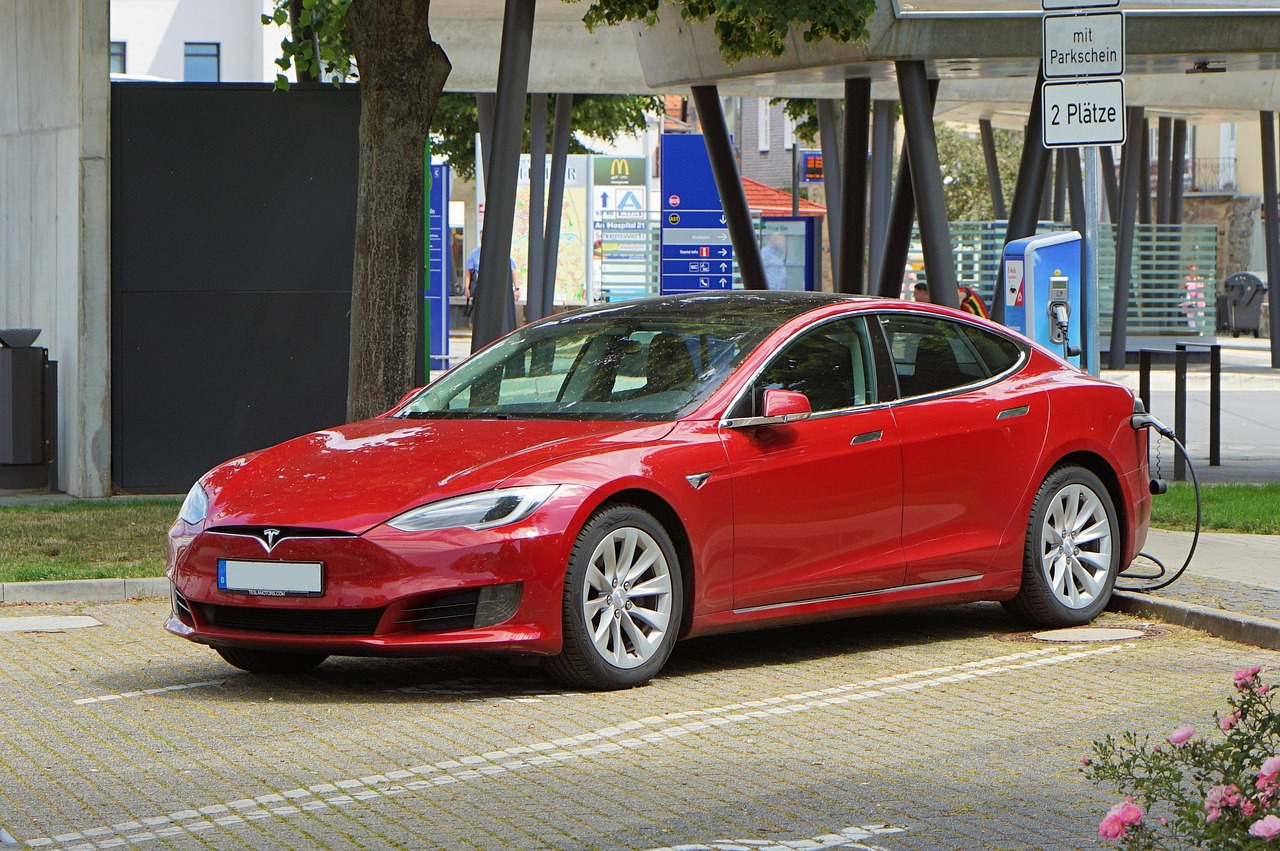 Tesla Listings Surge 33% Amid Controversy—Is Elon Musk Hurting the Brand?