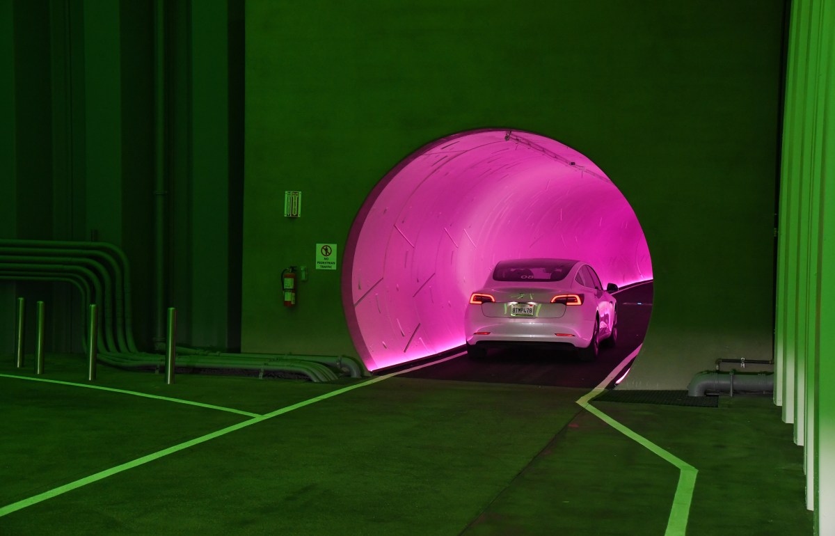 Boring Company’s Las Vegas Loop: A Hit with Riders and Trespassers Alike