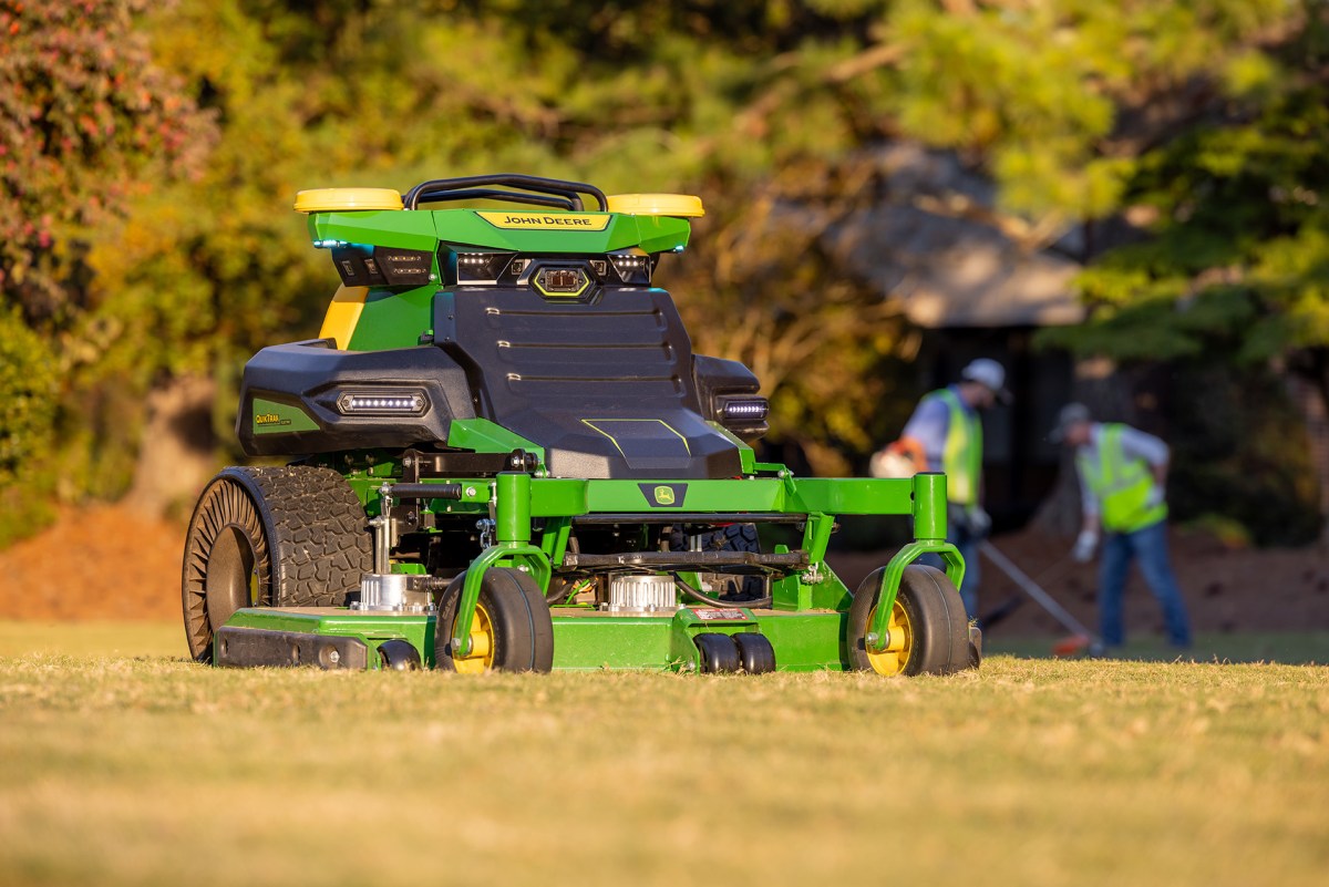 John Deere Unveils Electric Robot Lawn Mower at CES 2025
Preparing to Replace Human Labor in Landscaping