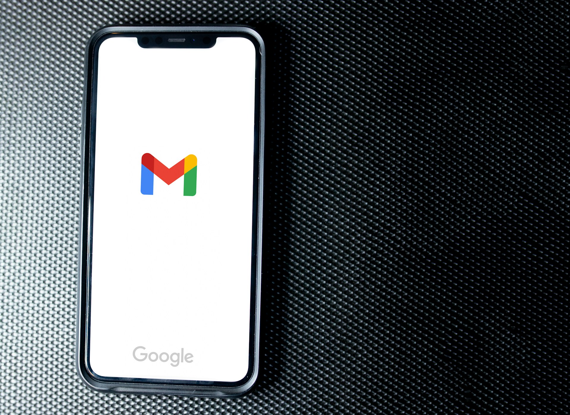 Proton Mail vs Gmail: The Ultimate Email Showdown for 2025