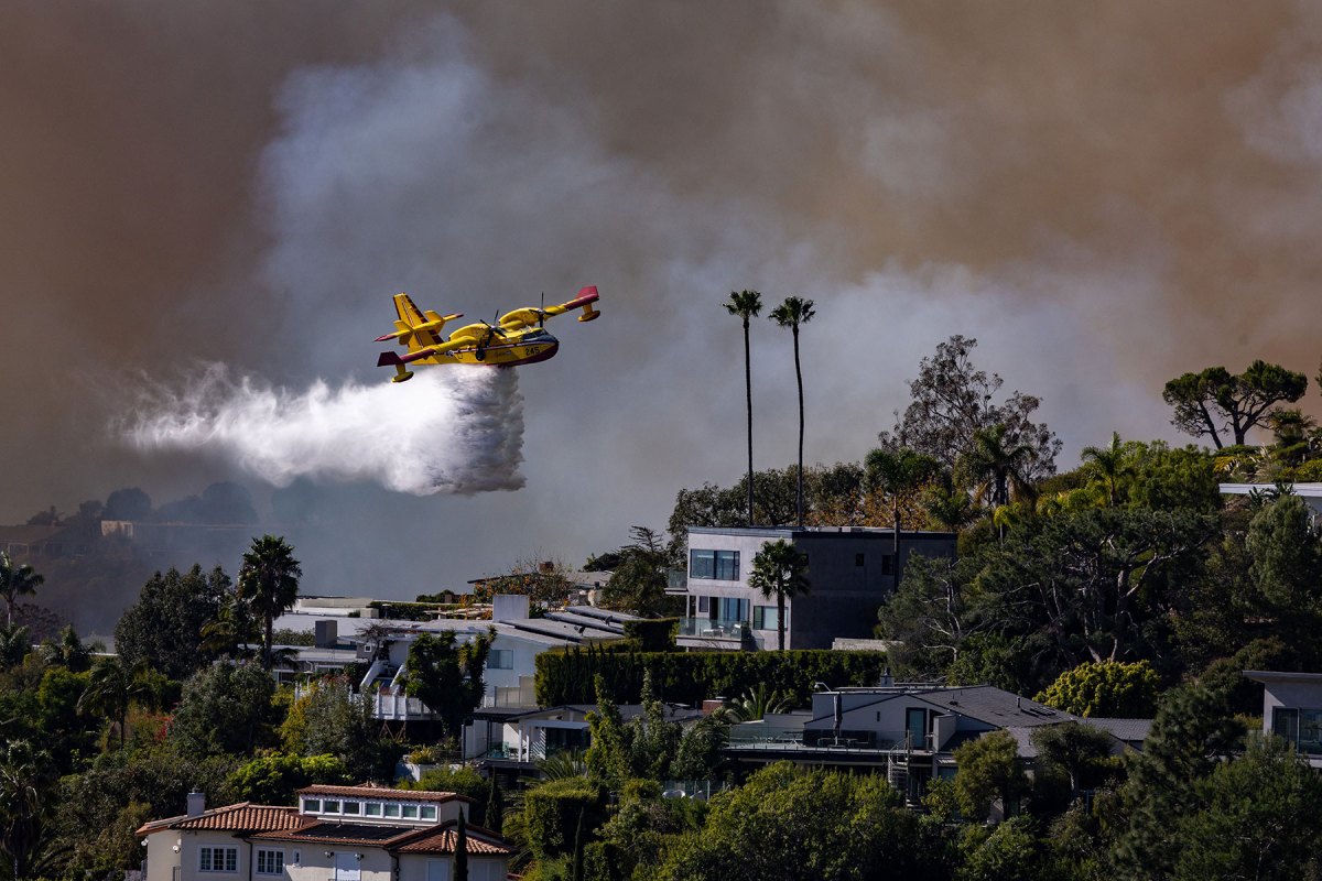 Drone Collision Halts L.A. Firefighting Efforts Amid Historic Wildfire