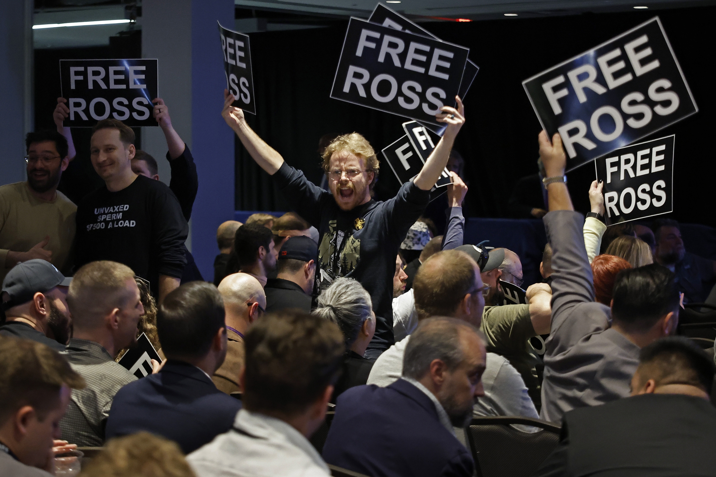 Trump Grants Full Pardon to Silk Road Creator Ross Ulbricht