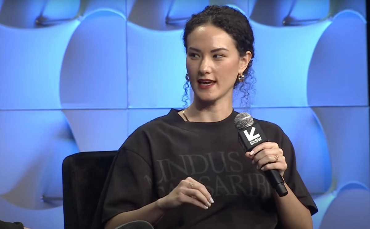 Bluesky’s T-Shirt Sales Outshine Custom Domains with Zuck Jab