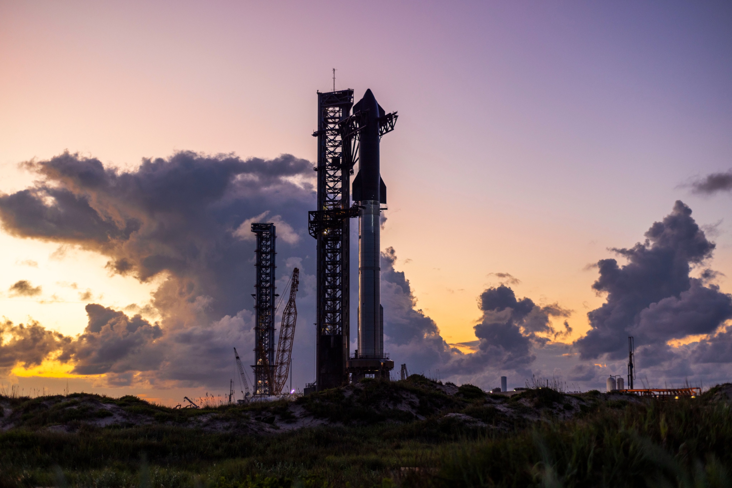 SpaceX Set for Starship's 5th Launch This Weekend: Aiming for Super Heavy Catch