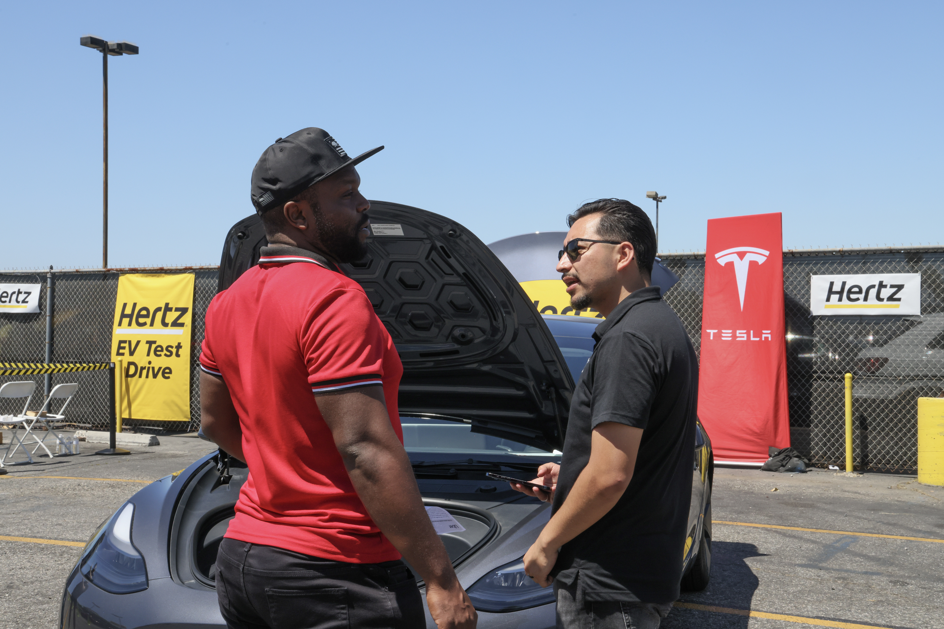 Hertz Now Offers Customers the Chance to Buy Their Rental EVs