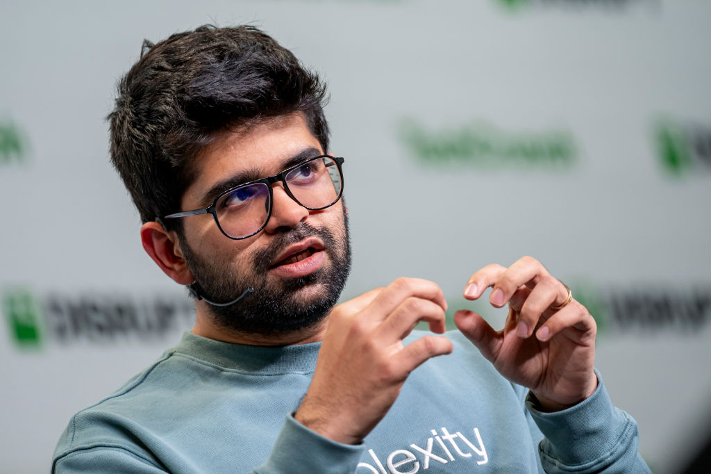 Perplexity Eyes $1B Funding Round at $18B Valuation Amid AI Competition