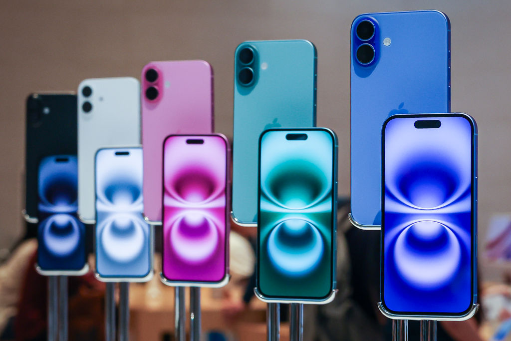 Apple's iPhone 17 Air: A Bold Move Towards a 'Port-Free' Design