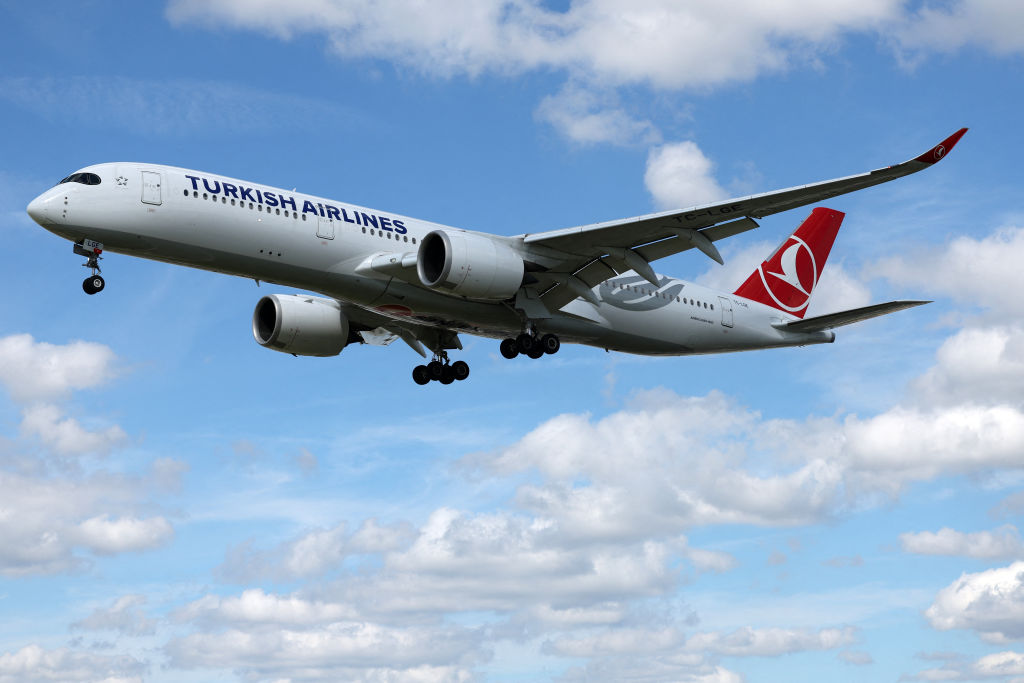 Turkish Airlines Faces Backlash Over Bedbug Infestations on Flights