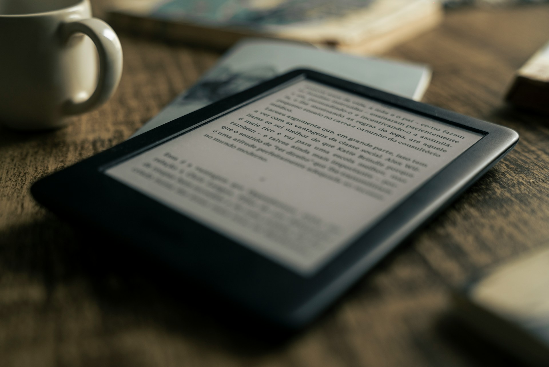 Amazon Kindle Introduces AI-Powered Recaps for Easy Book Series Catch-up