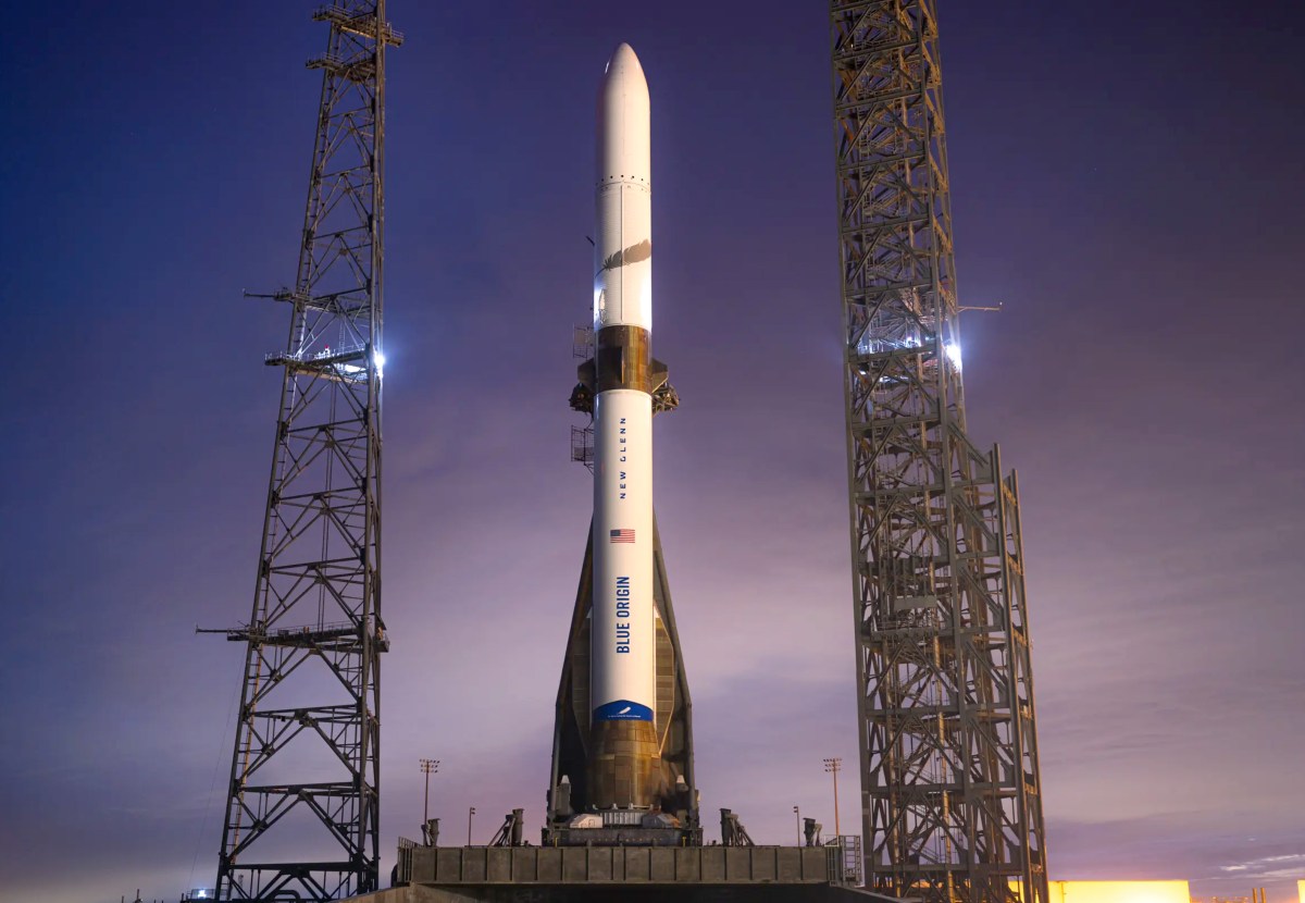 Blue Origin Delays Inaugural Launch of New Glenn Mega-Rocket