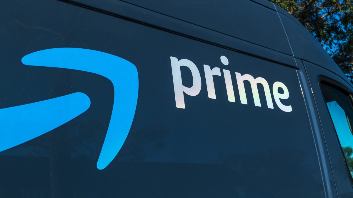Amazon Drivers Trained to Save Lives with Defibrillators