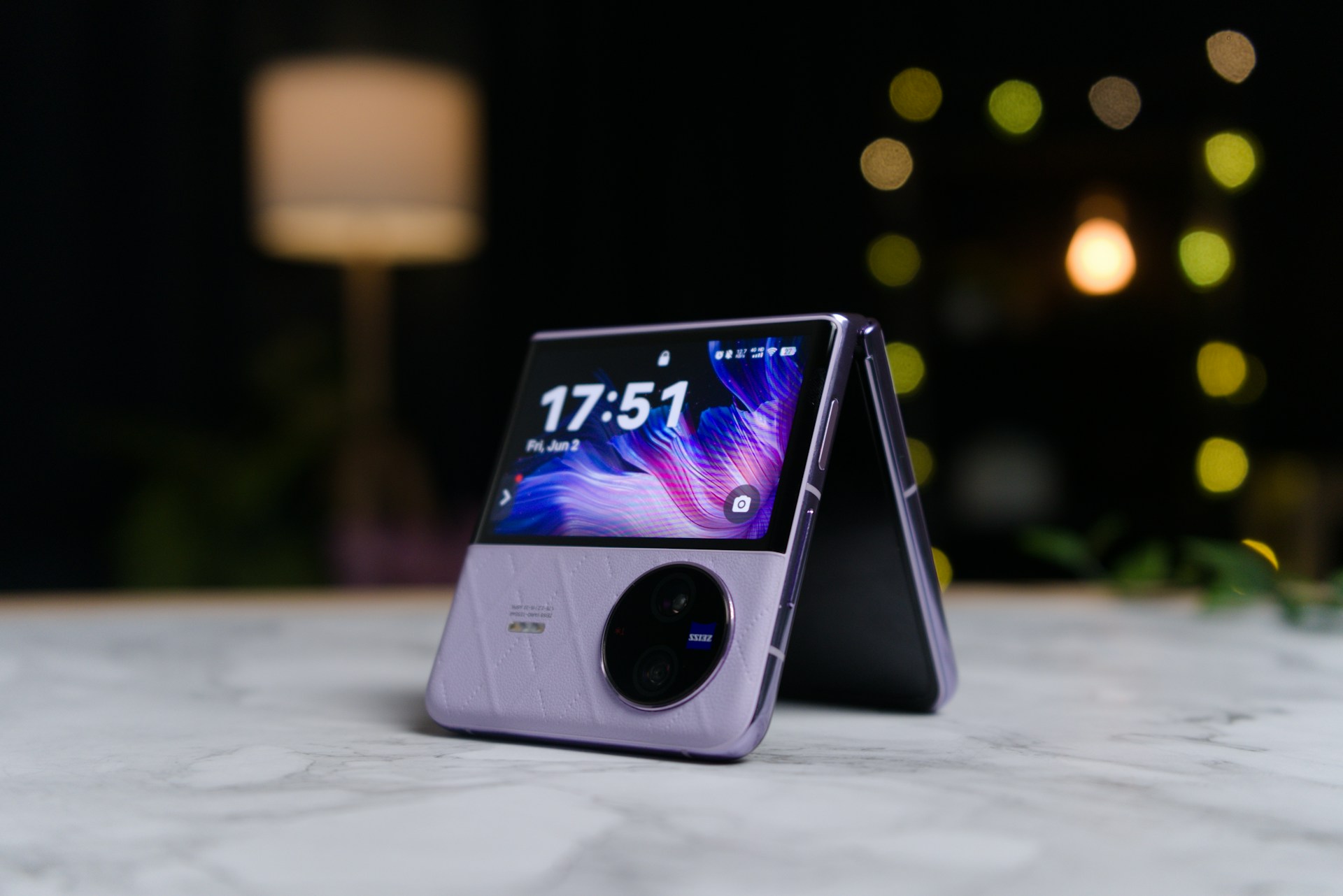 The Foldable Phone Revolution: Future Innovation or Gimmick?