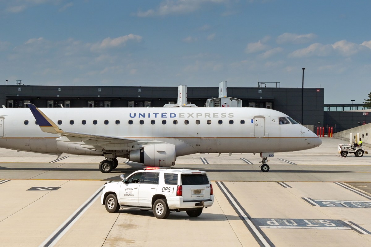 United Airlines Fast-Tracks Starlink In-Flight Wi-Fi Rollout