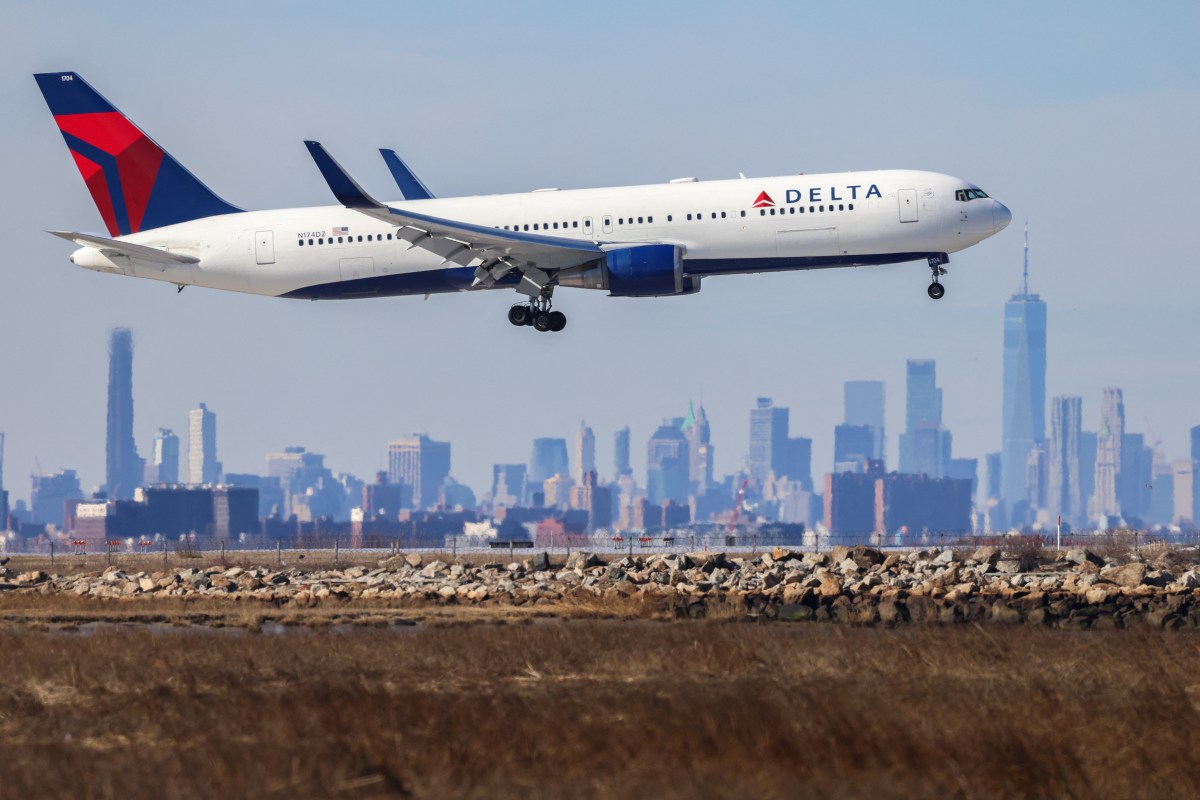 Delta Air Lines Unveils AI Assistant and Enhanced In-Flight Experience at CES 2025