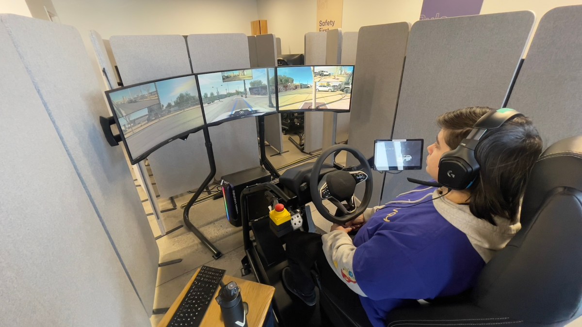 Vay Expands Driverless Car-Sharing Fleet in Las Vegas
