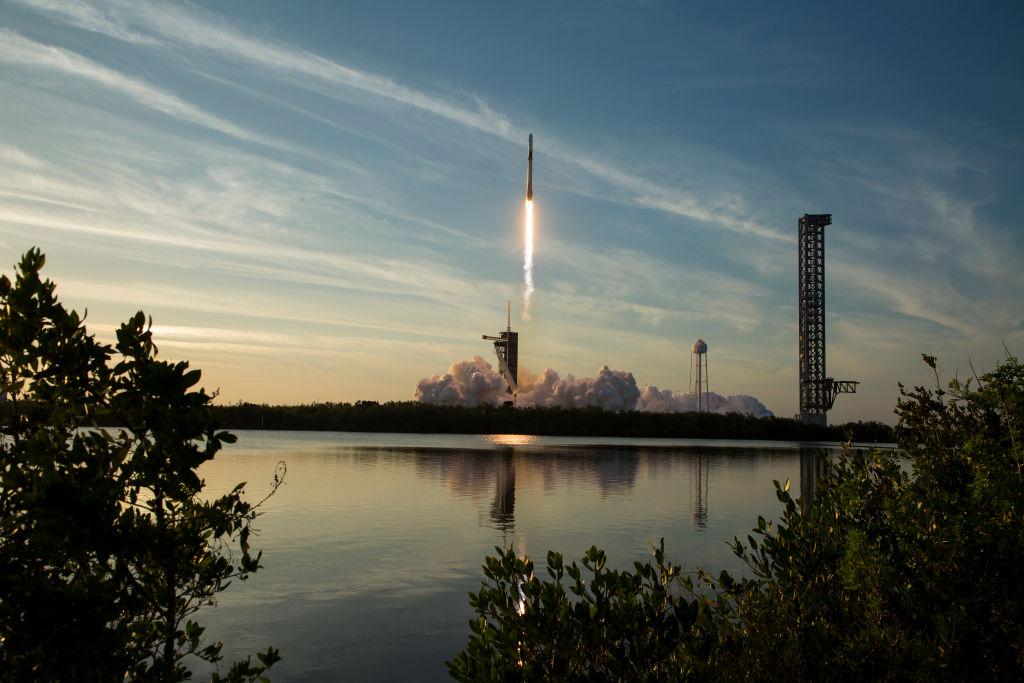 Elon Musk Unveils Ambitious Mars Mission with Optimus Robot Aboard Starship
