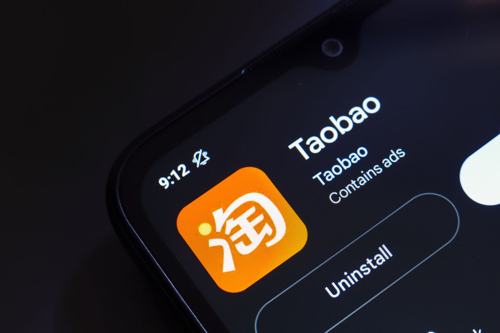 Taobao Surges to Top 5 in U.S. App Store Amid Tariff-Driven Shifts