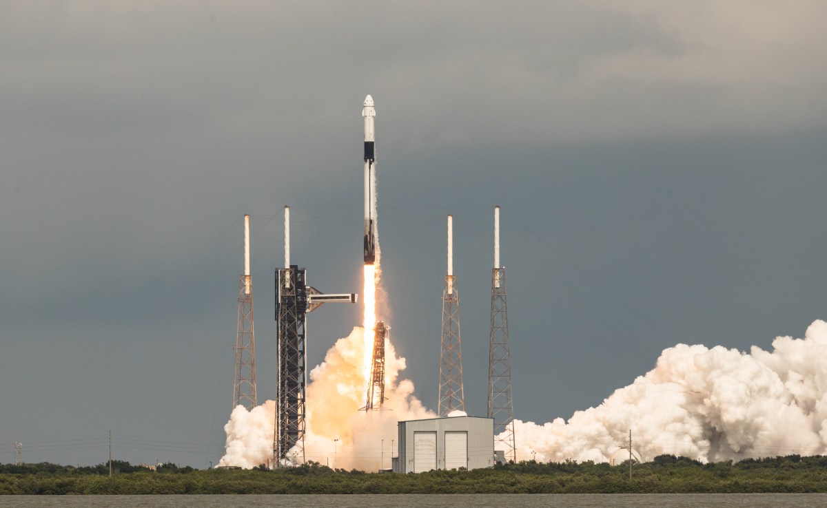 Flights Delayed Due to SpaceX Rocket Debris Falling from Sky